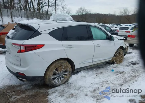 2024 Acura Rdx Technology Package z USA, uszkodzony, nr VIN 5J8TC2H54RL005408